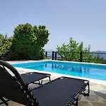 Vera - Private For 8 Guests With Pool فيلة