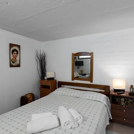 Vera - Private For 8 Guests With Pool *