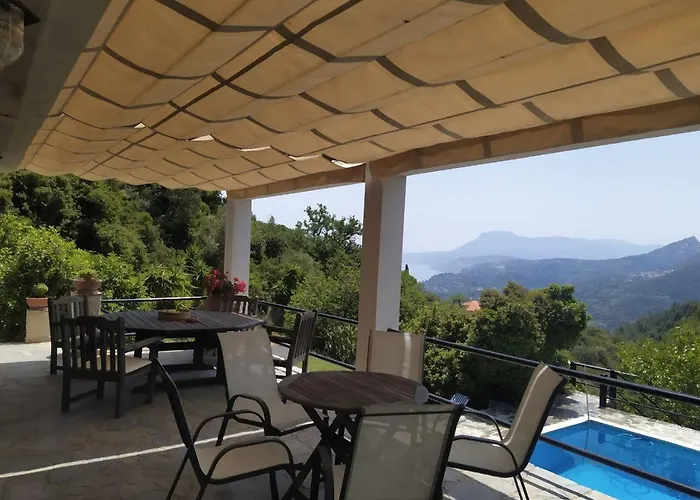 Vera - Private For 8 Guests With Pool Kymi